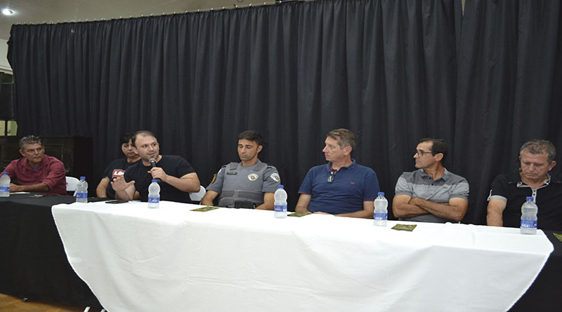 Encontro entre comerciantes e autoridades discutiu a segurança da cidade