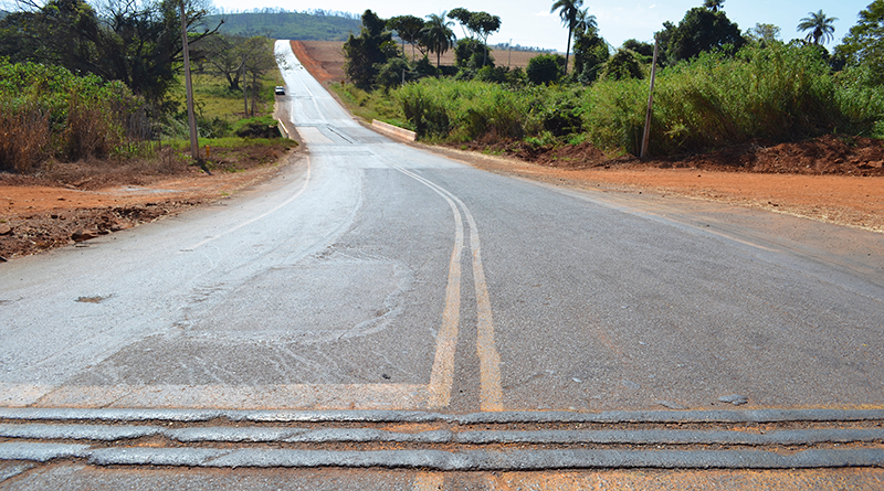Motoristas reclamam de sonorizadores próximos de ponte