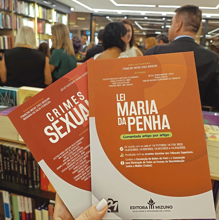 Delegado cajuruense lançou seu décimo livro