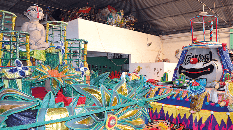 tem desfile do Tendel