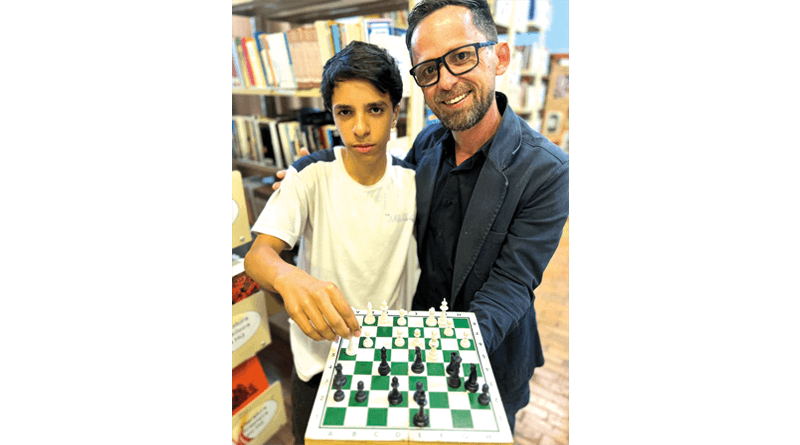Estudante cajuruense é destaque em competição regional de xadrez