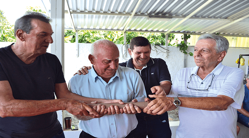 Maçons de Cajuru abriram a cápsula do tempo