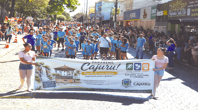 160 anos de Cajuru comemorados no Largo São Bento